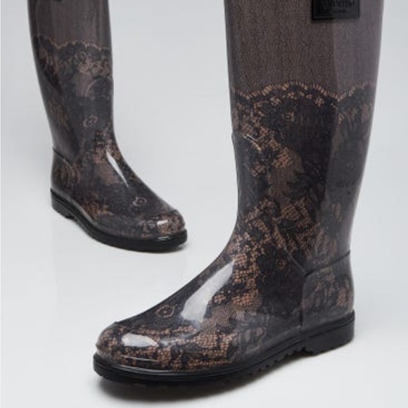 NWOT Valentino Size 6.5 (40) Black Rubber Mid-Calf Lace Print Rain Boots - Picture 4 of 12
